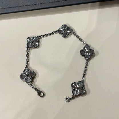 [LUCKY LOVE]CLOVER 5 MOTIF BLACK BRACELET
