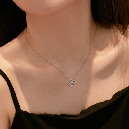 [LUCKY LOVE]Exquisite Flower Shape Princess Cut Necklace