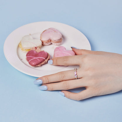 [LUCKY LOVE]Delicate Vibrant Emerald Cut Daily Ring