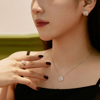 [LUCKY LOVE]Sparkling Asscher Cut Necklace