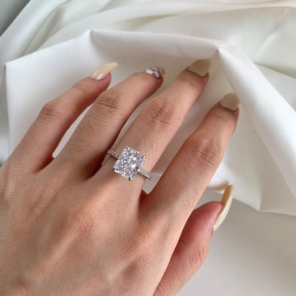 [LUCKY LOVE]4.0 Carat Luxurious Engagement Ring