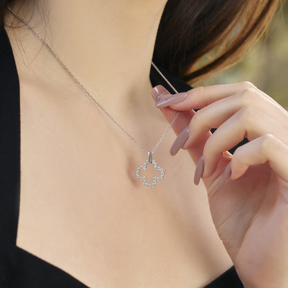[LUCKY LOVE]Four-Leaf Clover Hollow Design Exquisite Necklace