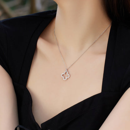 [LUCKY LOVE]Four-Leaf Clover Hollow Design Exquisite Necklace