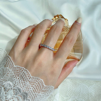 [LUCKY LOVE]Sparkling Round Cut Tennis Ring