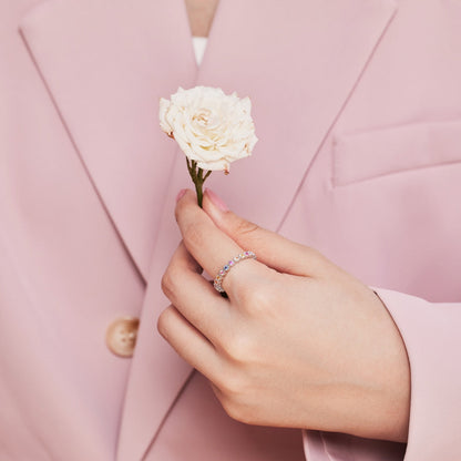 [LUCKY LOVE]Unique Scintillating Round Cut Daily Ring
