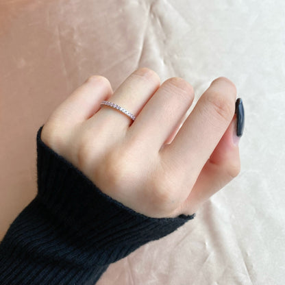 [LUCKY LOVE]Delicate Sparkling Round Cut Daily Ring