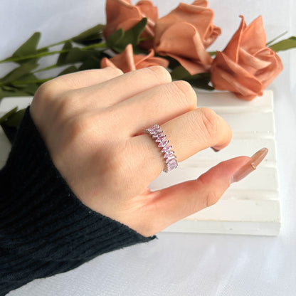 [LUCKY LOVE]Gorgeous Marquise Cut Tennis Ring
