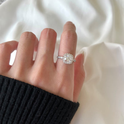 [LUCKY LOVE]Dazzling Resplendent Round Cut Wedding Ring