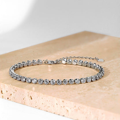[LUCKY LOVE]Ornate  Sparkling Round Cut Daily Bracelet
