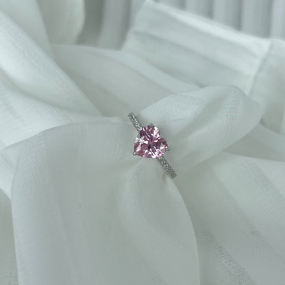 [LUCKY LOVE]2.0 Carat Dazzling Lustrous Heart Cut Lover Ring