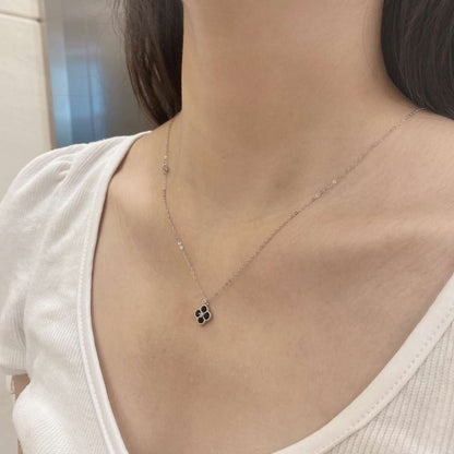 [LUCKY LOVE]Delicate Flower Shape Necklace