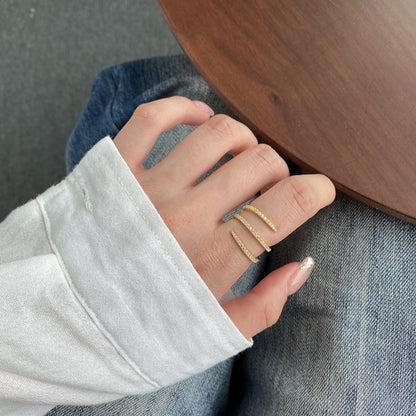 [LUCKY LOVE]Unique Vibrant Entangle Daily Ring