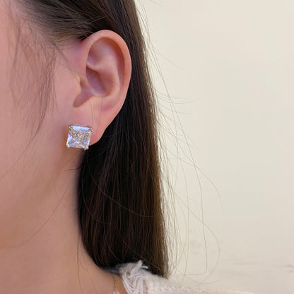 [LUCKY LOVE]Delicate Square Shape Earrings
