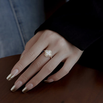 [LUCKY LOVE]Luxurious Eternity Flower Shape Banquet Ring