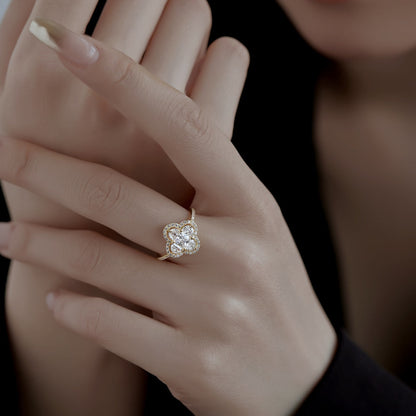 [LUCKY LOVE]Luxurious Eternity Flower Shape Banquet Ring