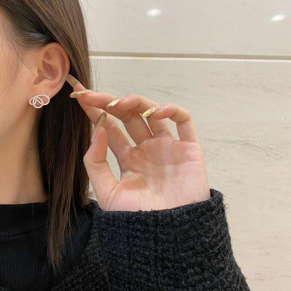 [LUCKY LOVE]Exquisite Butterfly Shape Earrings