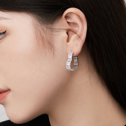 [LUCKY LOVE]Radiant Heart Cutout Earrings