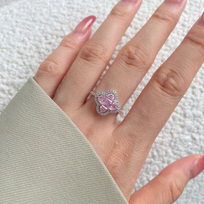 [LUCKY LOVE]Luxurious Eternity Flower Shape Banquet Ring