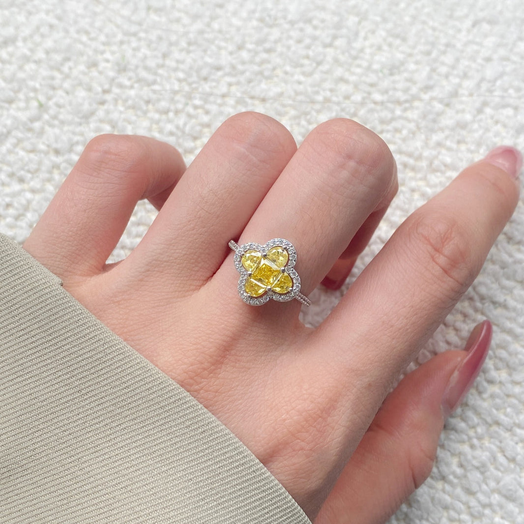 [LUCKY LOVE]Luxurious Eternity Flower Shape Banquet Ring