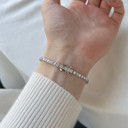 [LUCKY LOVE]Dainty Charming Round Cut Tennis Bracelet