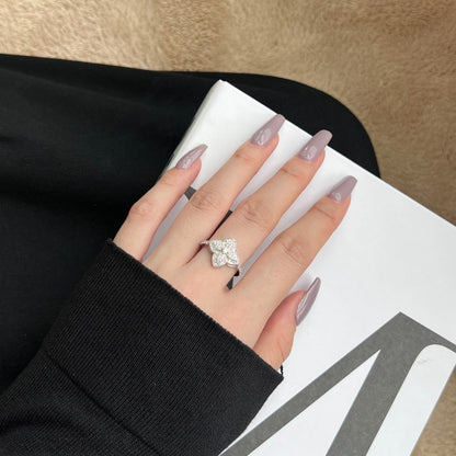 [LUCKY LOVE]Luxurious Colorful Flower Shape Banquet Ring