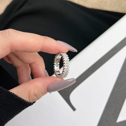 [LUCKY LOVE]Splashy Ornate Emerald Cut Cocktail Ring