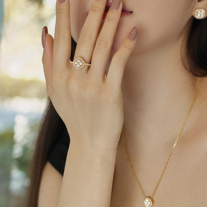 [LUCKY LOVE]Four Leaf Clover Flower Design Ring
