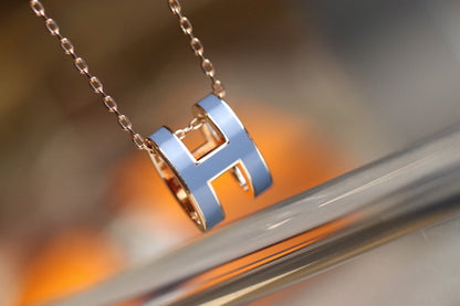 [LUCKY LOVE]POP H PEDANT PINK GOLD