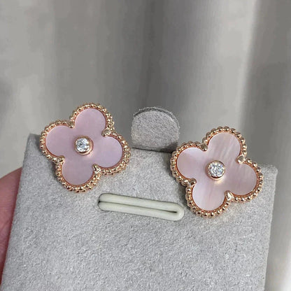 [LUCKY LOVE]CLOVER MEDIUM 1 MOTIFS  PINK MOP DIAMOND EARRINGS