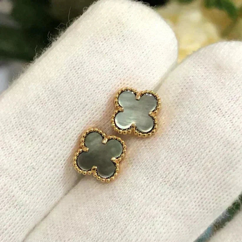 [LUCKY LOVE]CLOVER MINI 9.5MM GRAY MOP EARRINGS