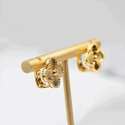 [LUCKY LOVE]CLOVER MEDIUM 1 MOTIFS LASER EARRINGS
