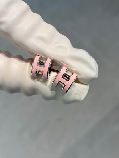 [LUCKY LOVE]MINI POP H SILVER EARRINGS PINK