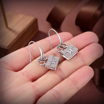 [LUCKY LOVE]KELLY DIAMOND EARRINGS