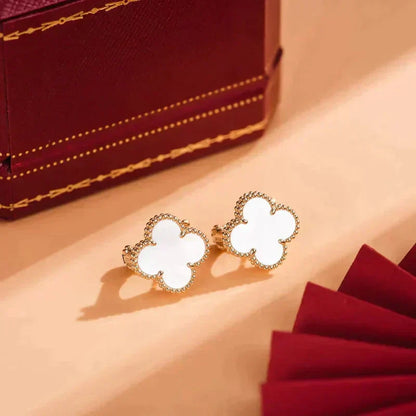 [LUCKY LOVE]CLOVER MEDIUM 1 MOTIFS  WHITE MOP STUD EARRINGS