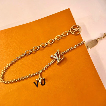 [LUCKY LOVE]LOGO STAR MOTIF GOLD BRACELET
