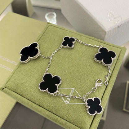 [LUCKY LOVE]CLOVER 5 MOTIFS SIVLER ONYX BRACELET