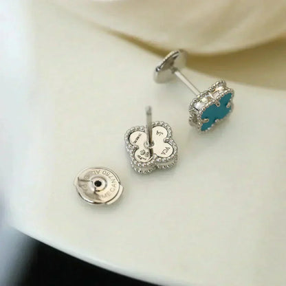 [LUCKY LOVE]CLOVER MINI 9.5MM ONYX STUD EARRINGS SILVER