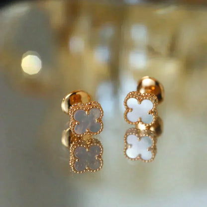 [LUCKY LOVE]CLOVER MINI 9.5MM WHITE MOP EARRINGS