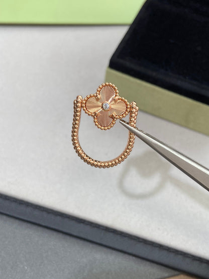 [LUCKY LOVE]CLOVER RIVERSIBLE ROSE GOLD RING
