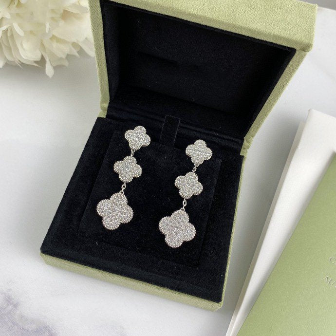 [LUCKY LOVE]CLOVER 3 MOTIF DIAMOND SILVER DROP EARRINGS