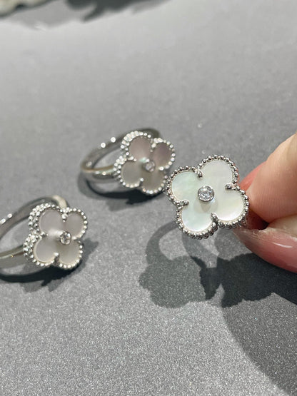 [LUCKY LOVE]CLOVER SILVER MOP DIAMOND RING