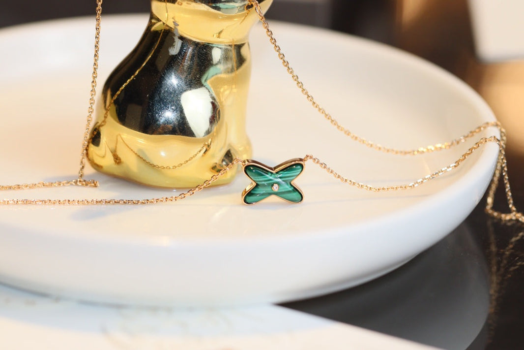 [LUCKY LOVE]JEUX MALACHITE 1 DIAMOND PINK GOLD NECKLACE