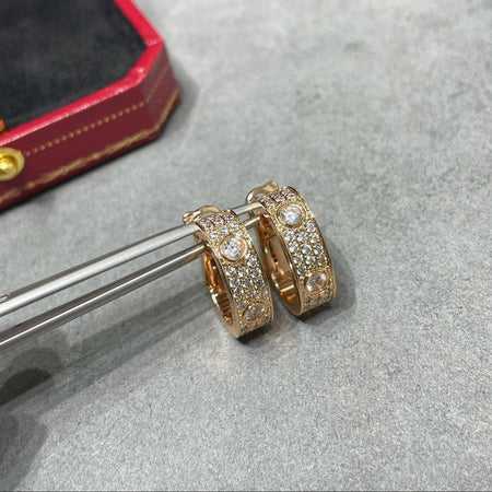 [LUCKY LOVE]LOVE 5.5MM DIAMOND PAVED EARRINGS