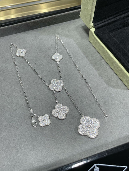 [LUCKY LOVE]CLOVER 6 MOTIF DIAMOND PAVED NECKLACE