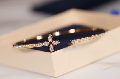 [LUCKY LOVE]IDYLLE GOLD OPEN BRACELET DIAMOND PAVED