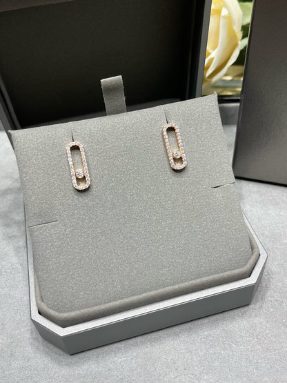 [LUCKY LOVE]MOVE UNO STUD DIAMOND PAVED EARRINGS