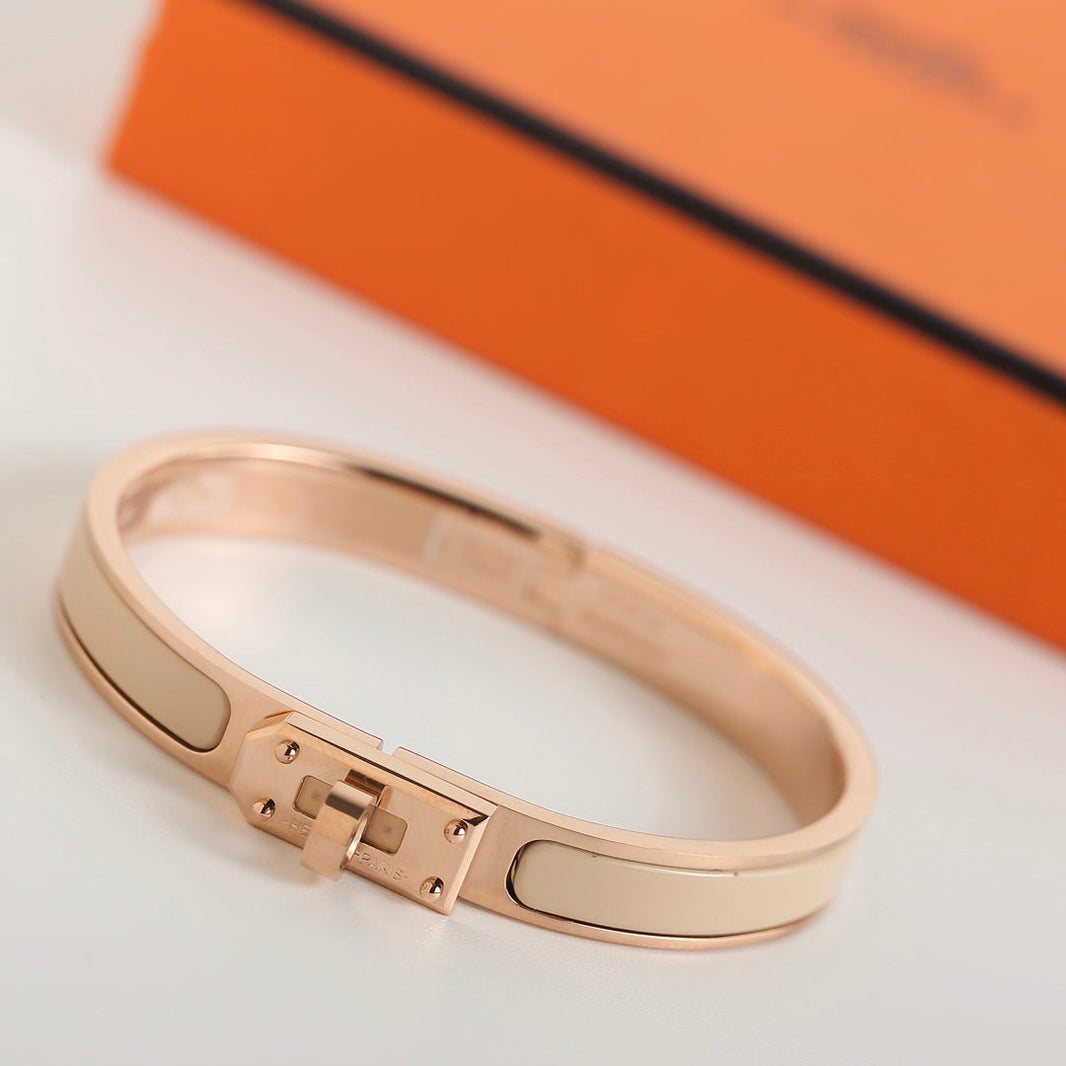 [LUCKY LOVE]HM KELLY BEIGE BRACELET