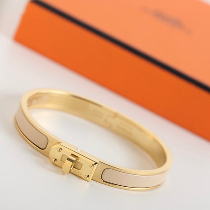[LUCKY LOVE]HM KELLY BEIGE BRACELET