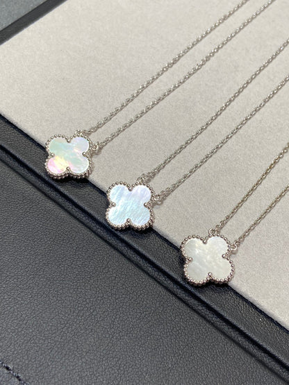 [LUCKY LOVE]CLOVER MEDIUM SILVER WHITE MOP NECKLACE