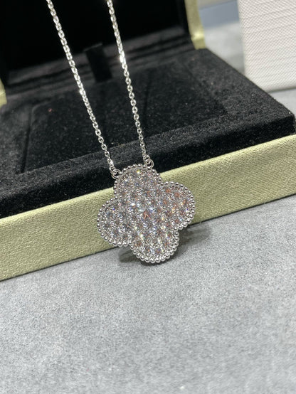 [LUCKY LOVE]CLOVER 25MM LARGE PENDANT DIAMOND PAVED SILVER NECKLACE